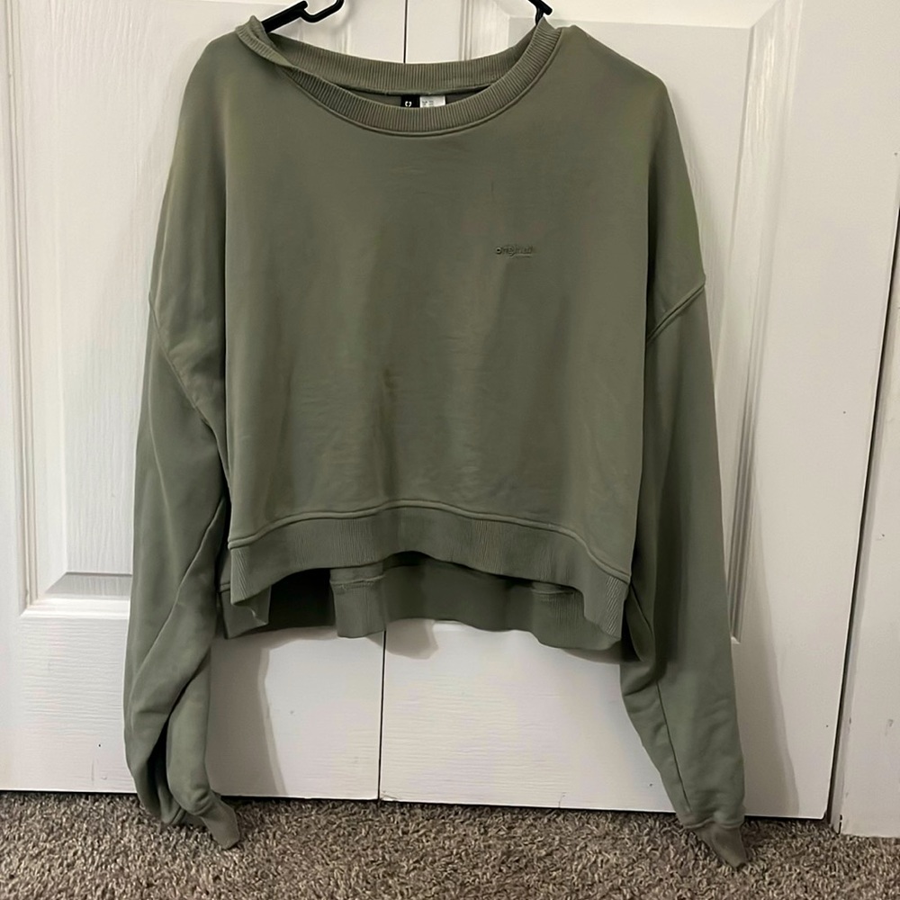 H&M Original Crewneck FOR SALE